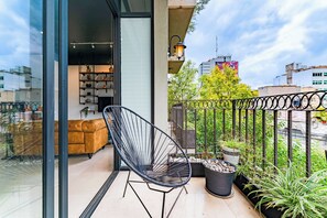 Apartment, 3 Bedrooms, Balcony, City View | Balcony