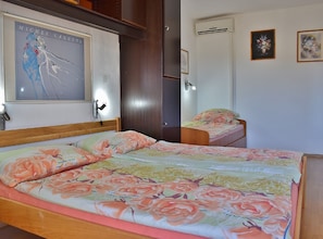 1 bedroom, Internet, bed sheets