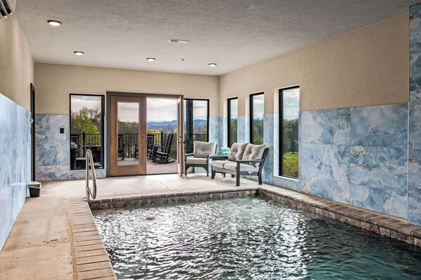 Piscine intérieure, piscine chauffée