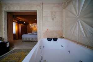 Superior-Zimmer, Badewanne