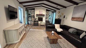 House, Multiple Beds, Non Smoking | Living area | 55-inch Smart TV with digital channels