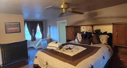 2 large private rooms available in a large home.