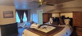 2 large private rooms available in a large home.