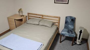 1 habitación, wifi y ropa de cama