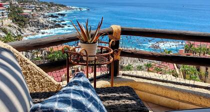 New Listing Endless Ocean Views From Every Room + Spacious Outdoor Living Room