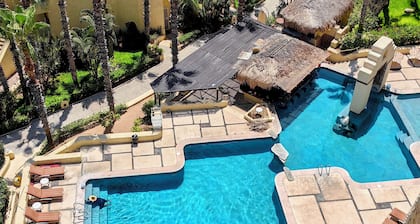 New Listing Endless Ocean Views From Every Room + Spacious Outdoor Living Room