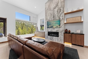 Villa (4 Bedrooms) | Front of property - Ina's Way Townhomes, Unit B (Keystone)