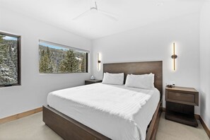 Villa (4 Bedrooms) | Exterior