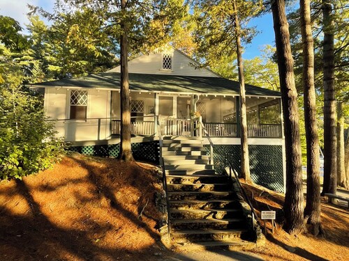 The Johnson House - Historic 5-bedroom Greek Revival in charming Wayne Village!