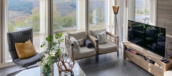 3 bedroom awesome home in Nordfjordeid