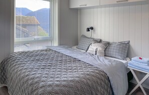 3 bedrooms, travel cot, free WiFi