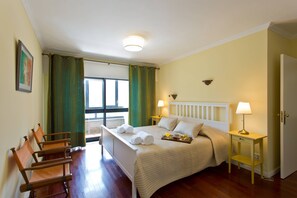3 Schlafzimmer, Bügeleisen/Bügelbrett, Internetzugang, Bettwäsche