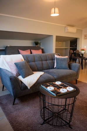 TV - Viana Rooftop House - Historic Center River View ! (Viana do Castelo)
