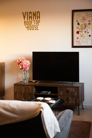 TV - Viana Rooftop House - Historic Center River View ! (Viana do Castelo)