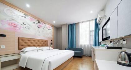 Nanning Hao'er Hotel (Guangxi University Subway Station Nongyuan Road Night Market)