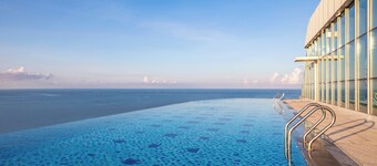 HUALUXE Resort Beihai Silver Beach by IHG