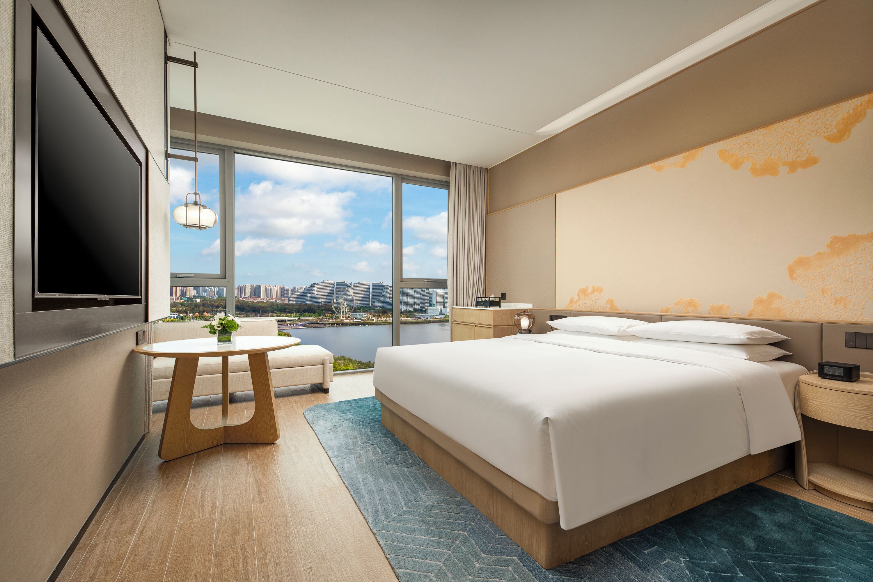 Premium bedding, down comforters, minibar, in-room safe