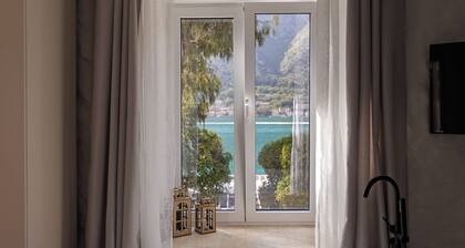 VerDi - the dream house, 9 Apart Suite hotel, in Enchanting Kotor with WiFi, AC