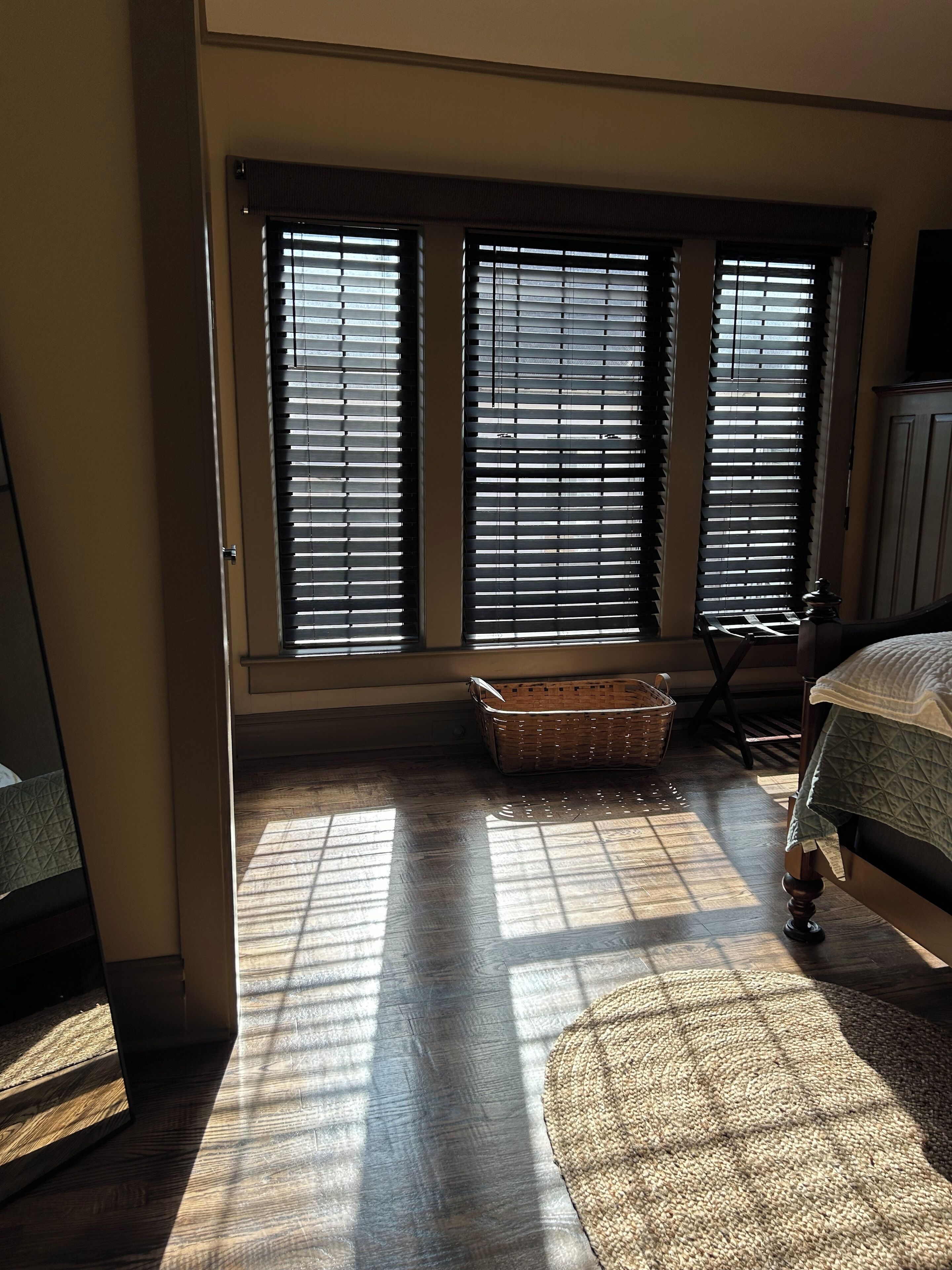 2 bedrooms, iron/ironing board, travel crib, free WiFi