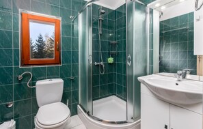 Shower, hair dryer - Awesome apartment in Ravna Gora with WiFi (Ravna Gora)