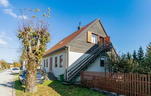 Exterior - Awesome apartment in Ravna Gora with WiFi (Ravna Gora)