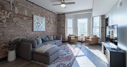 Modern 2-bedroom apartment in the middle of Downtown Janesville!