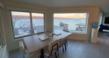 Gorgeous 4-bedroom Lake House Just Minutes from Cornell University