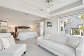 3 makuuhuonetta, silitysrauta/-lauta, ilmainen Wi-Fi, vuodevaatteet