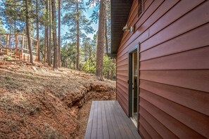 Exterior detail - Strawberry Cabin | Fire Pit, Fireplace & Pets (Pine)