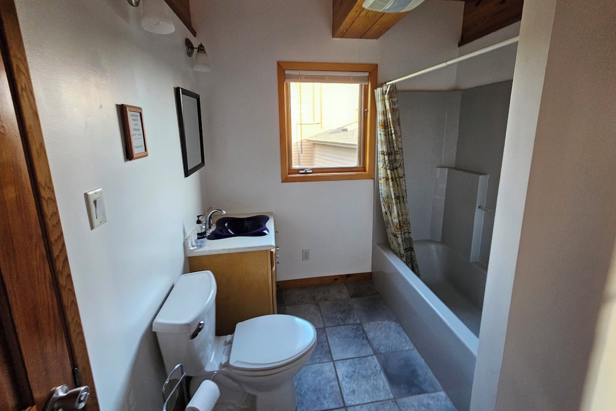 1 bedroom, premium bedding, memory-foam beds, individually furnished
