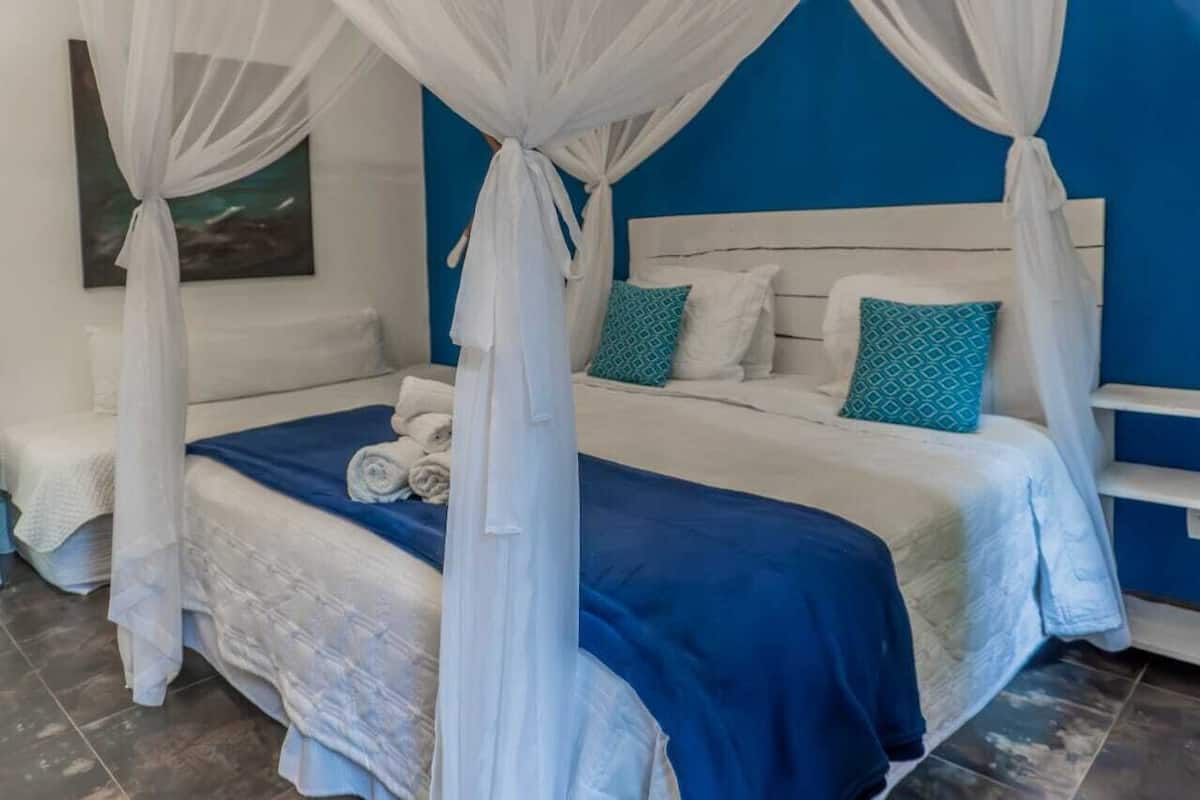 Economy Suite, 1 Queen Bed, Non Smoking, Air conditioning