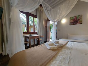 Economy Suite, 1 Queen Bed, Non Smoking, Air conditioning | Free WiFi, bed sheets - Pousada Magias de Paraty (Paraty)