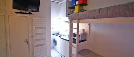 1 chambre, fer et planche Ă repasser, Wi-Fi, literie fournie