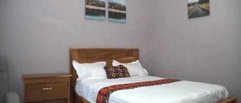 1 quarto, ferros/tábuas de passar roupa, Wi-Fi, roupa de cama