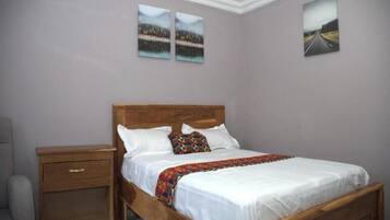 1 bedroom, iron/ironing board, WiFi, bed sheets