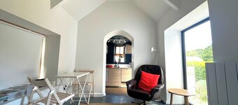 Cosy one bed holiday cottage in Moylegrove, Pembrokeshire