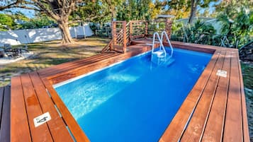 Piscine extérieure, piscine chauffée