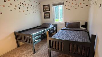 3 dormitorios, tabla de planchar con plancha, wifi gratis y ropa de cama