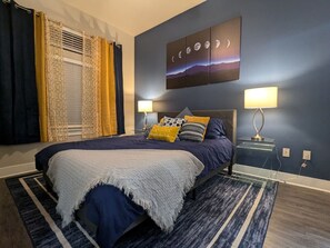 1 bedroom, desk, iron/ironing board, WiFi