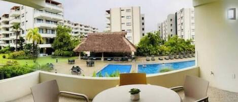 Outdoor pool, a heated pool