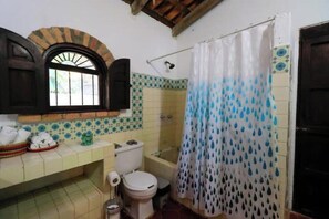 Bathroom - Beachfront Bungalow Overlooking Playa Quimixto (Puerto Vallarta)