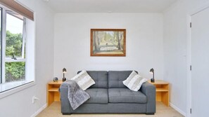 Smart TV, ping pong, books