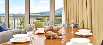 High Country Villa 250-Luxury Villa in Terrace Downs