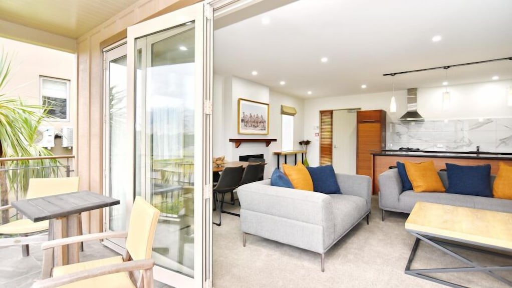 High Country Villa 250-luxury Villa In Terrace Downs - Mount Hutt