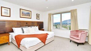 3 habitaciones, tabla de planchar con plancha y wifi gratis