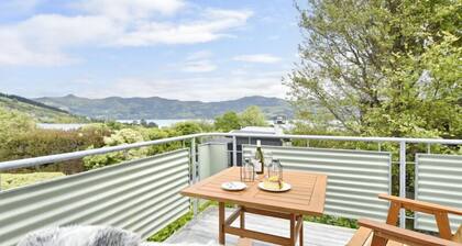Peaceful Akaroa Retreat - pet friendly