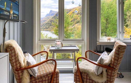 4 bedroom nice home in Deknepollen