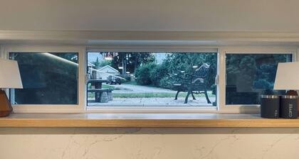 Cozy and Modern Place Near Local Attractions