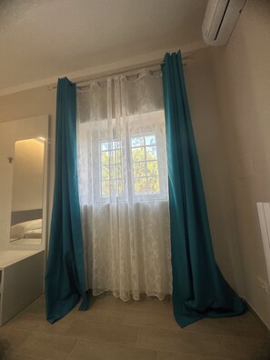 مكتب وواي فاي مجانًا