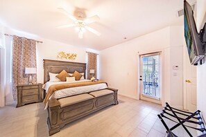 4 bedrooms, iron/ironing board, travel cot, free WiFi - 4bed pool /Hot tub,Game Room at Calabay Tower lake (Haines City)